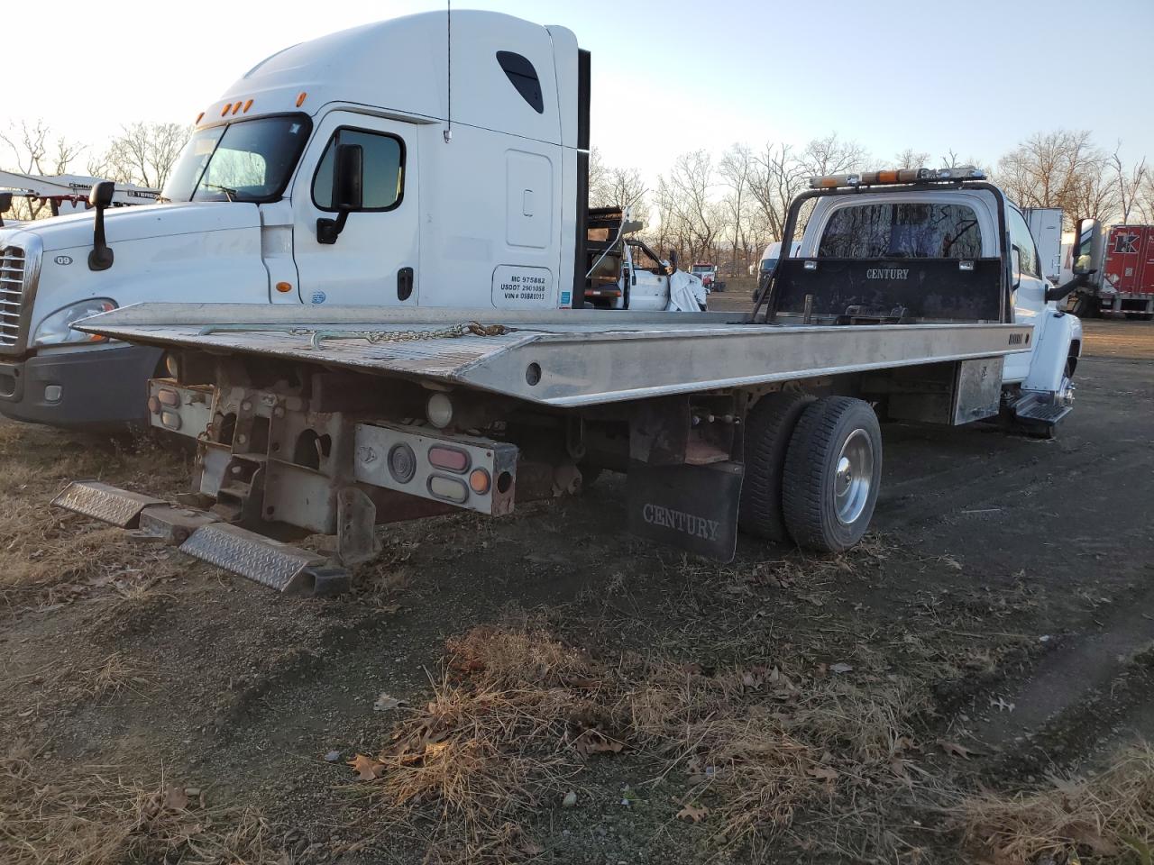 Obraz 3 z 2003 CHEVROLET C5500 C5C042 2003 z VIN 1GBE5E1153F512788