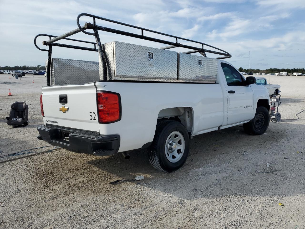 Obraz 3 z 2016 CHEVROLET SILVERADO C1500 2016 z VIN 1GCNCNEH8GZ140277