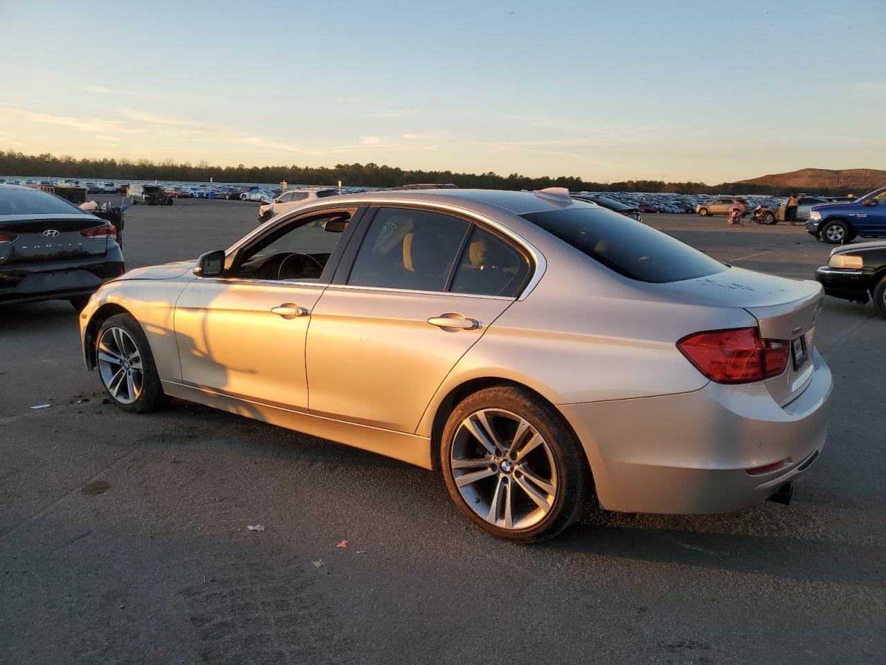 Image 2 of 2015 BMW 335 XI 2015 with VIN WBA3B9C51FF589842