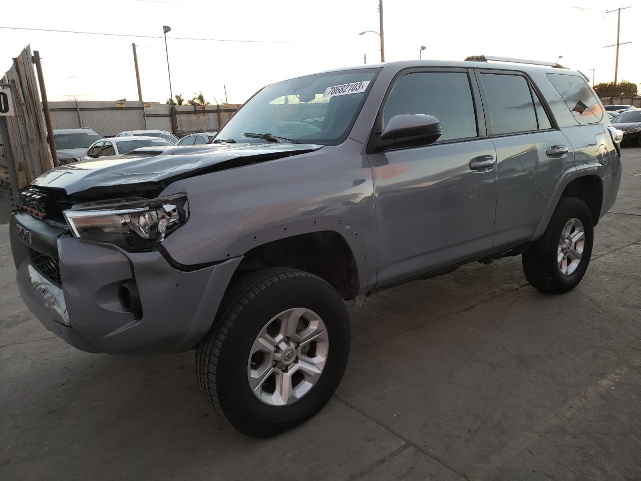 Image 1 of Toyota 4Runner Sr5/Sr5 Premium 2017 with VIN JTEBU5JR5H5425389