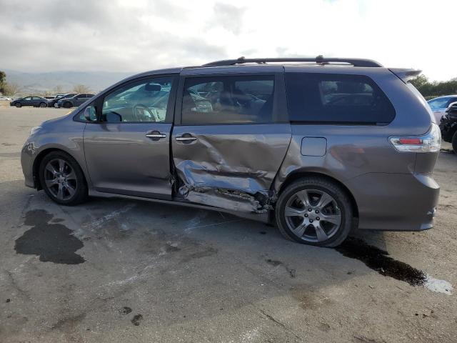 Image 2 of 2017 TOYOTA SIENNA SE 2017 with VIN 5TDXZ3DC8HS797567