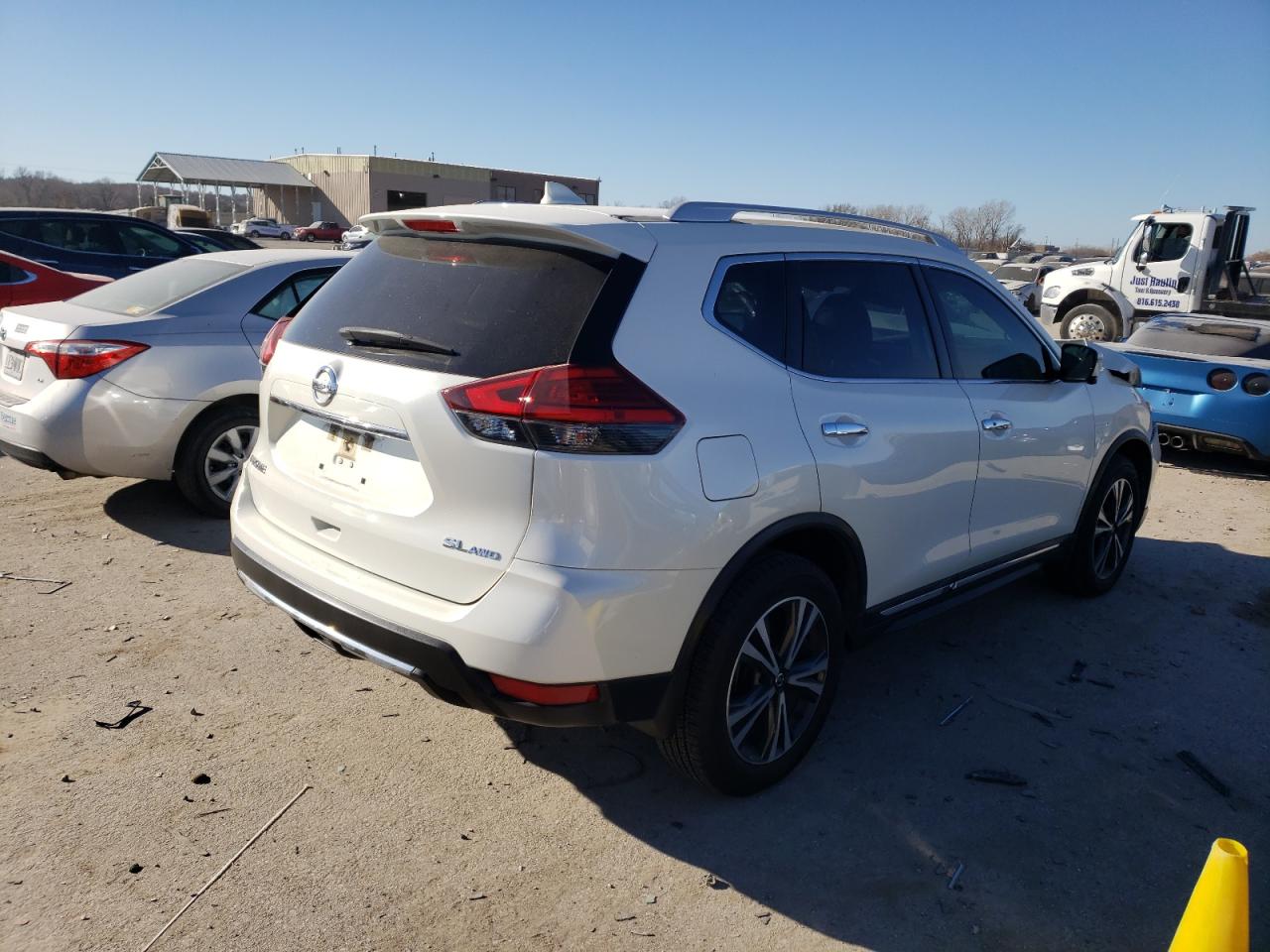 Изображение 3 2017 NISSAN ROGUE S 2017 с VIN JN8AT2MV0HW024664