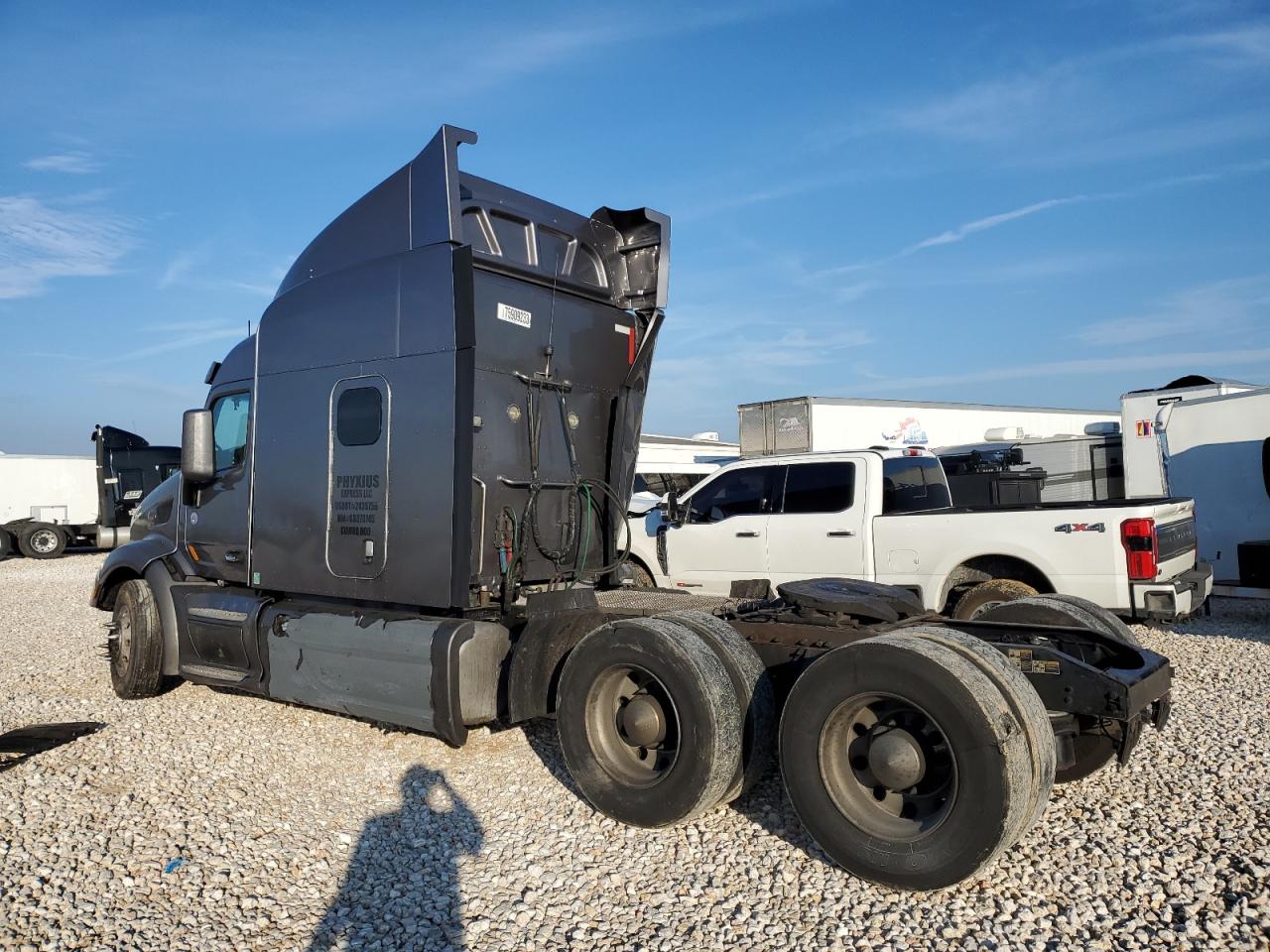 Obraz 3 z 2016 PETERBILT 579  2016 z VIN 1XPBD49X4GD370745