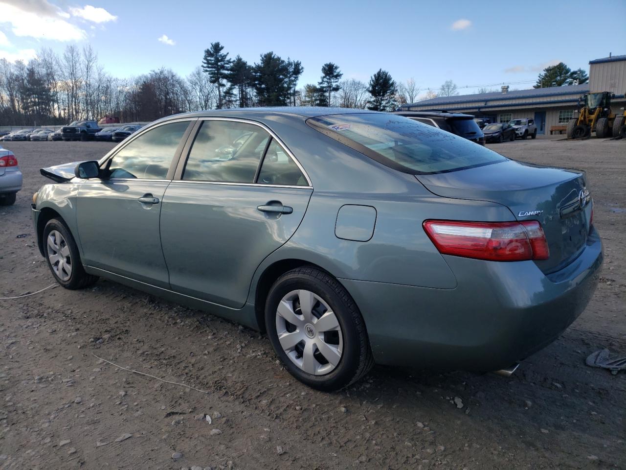 Image 2 of 2007 TOYOTA CAMRY LE 2007 with VIN 4T1BK46K77U532525