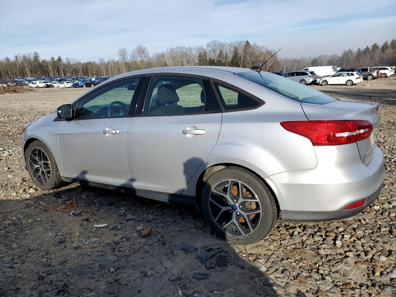 Obraz 2 z 2017 FORD FOCUS SE 2017 z VIN 1FADP3FE6HL289533