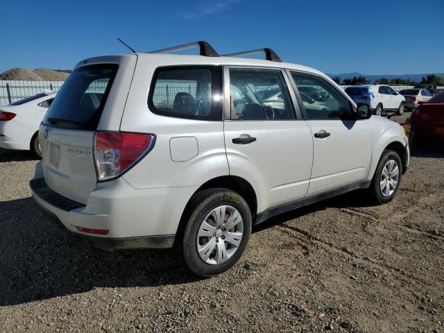 Obraz 3 z 2013 SUBARU FORESTER 2.5X 2013 z VIN JF2SHAAC7DH443724