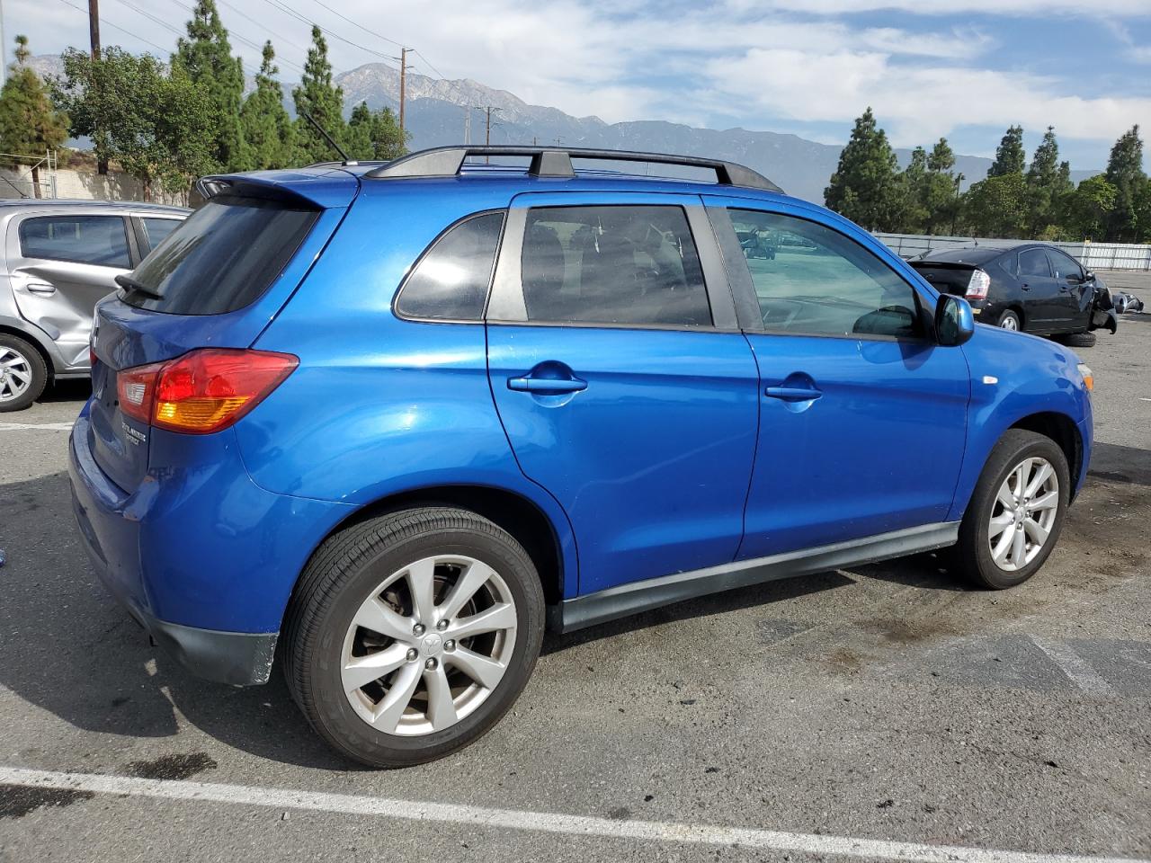 Obraz 3 z 2015 MITSUBISHI OUTLANDER SPORT ES 2015 z VIN 4A4AP3AU9FE048927