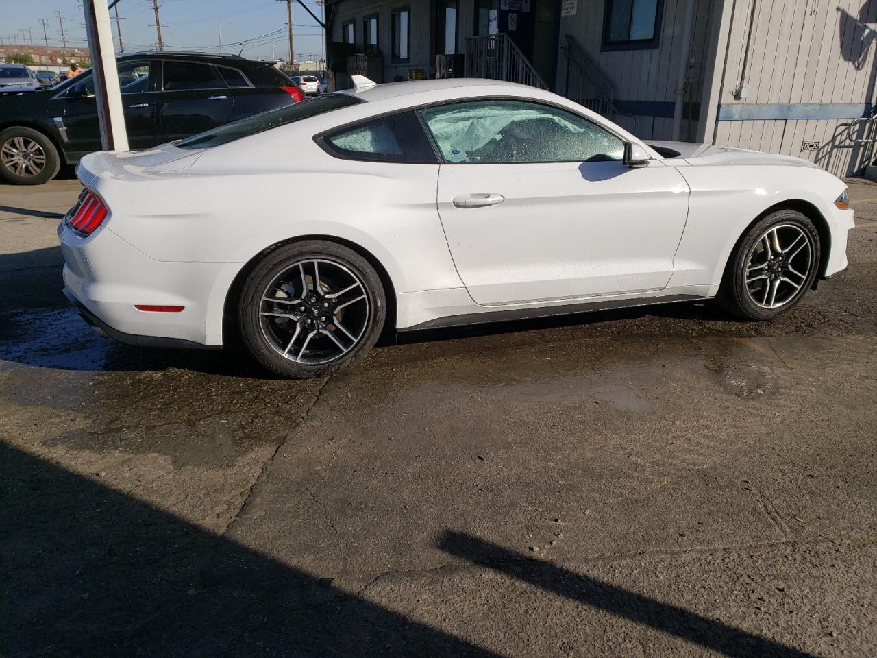 Obraz 3 z 2022 FORD MUSTANG  2022 z VIN 1FA6P8TH4N5133639