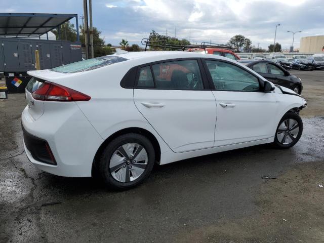 Obraz 3 z 2021 HYUNDAI IONIQ BLUE 2021 z VIN KMHC65LC3MU261602