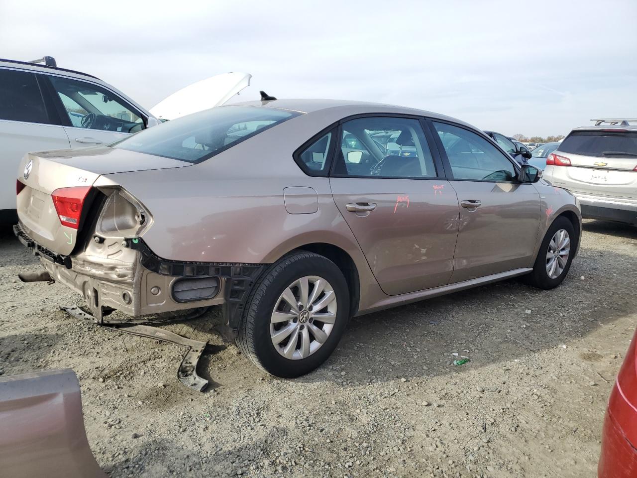 Image 3 of 2015 VOLKSWAGEN PASSAT S 2015 with VIN 1VWAT7A33FC054961