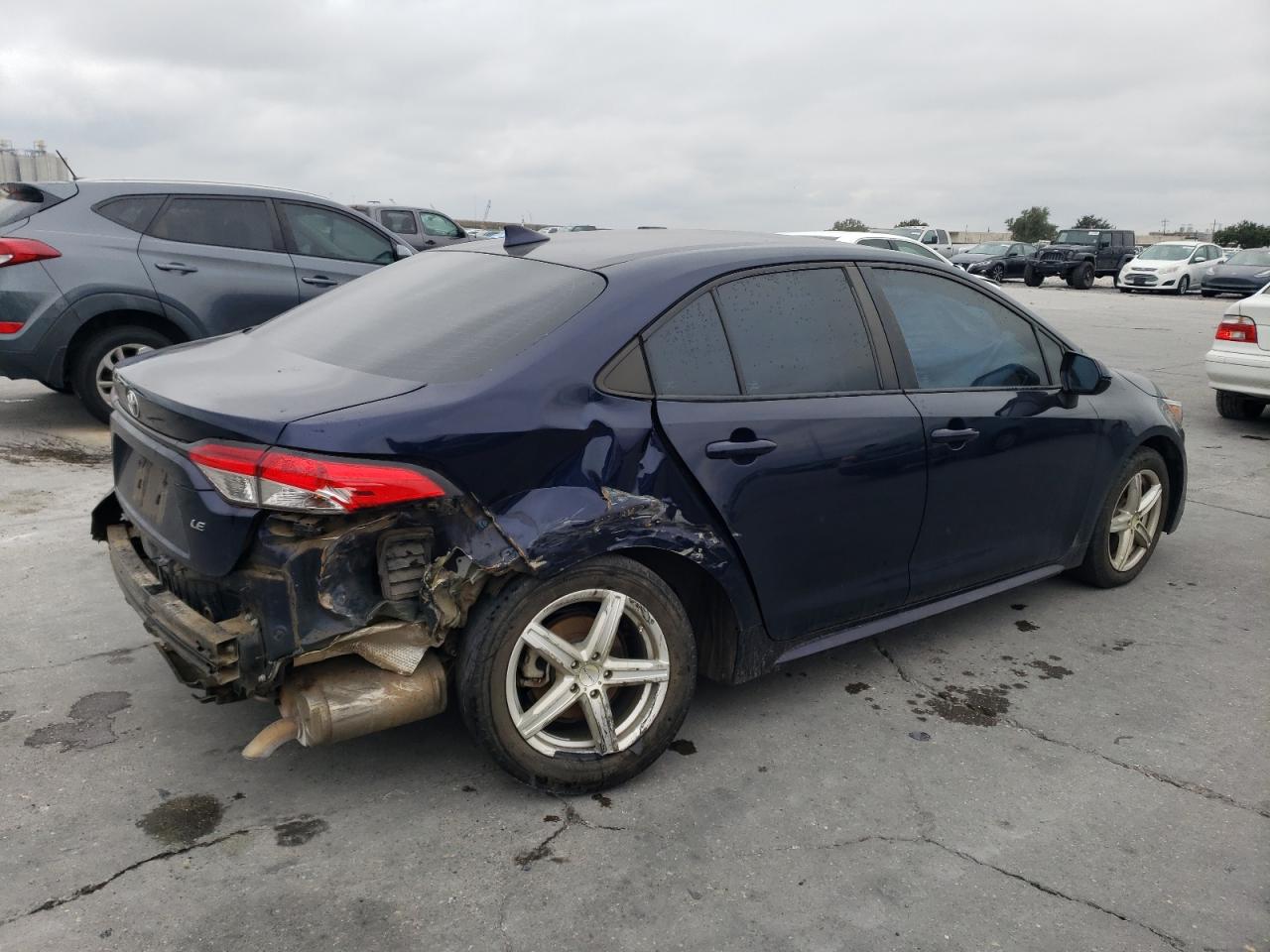 Image 3 of 2020 TOYOTA COROLLA LE 2020 with VIN 5YFEPRAEXLP079624