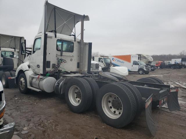 Image 3 of 2017 KENWORTH CONSTRUCTION T680 2017 with VIN 1XKYDP9X8HJ145247