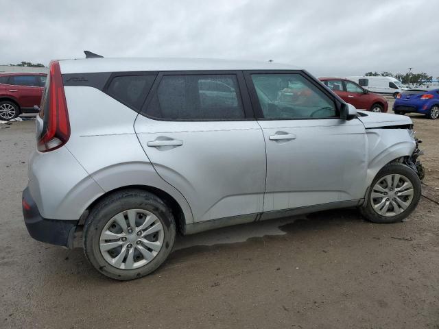 Obraz 3 z 2021 KIA SOUL LX 2021 z VIN KNDJ23AUXM7792852