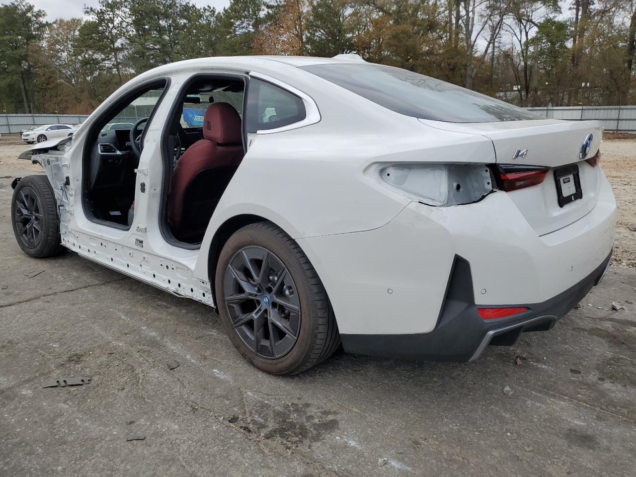 Obraz 2 z 2023 BMW I4 EDRIVE40  2023 z VIN WBY73AW01PFP77926