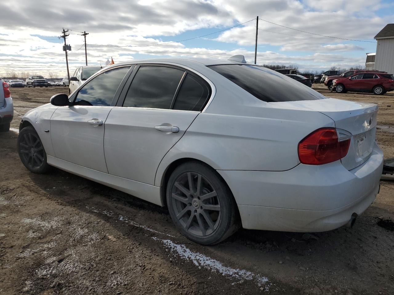 Obraz 2 z 2007 BMW 335 XI 2007 z VIN WBAVD53547A008084