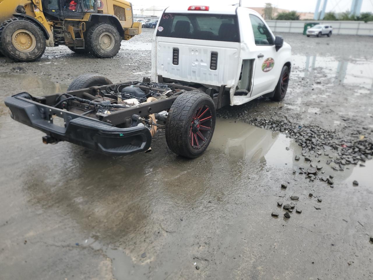 Image 3 of 2020 CHEVROLET SILVERADO C1500 2020 with VIN 3GCNWAEF3LG317309