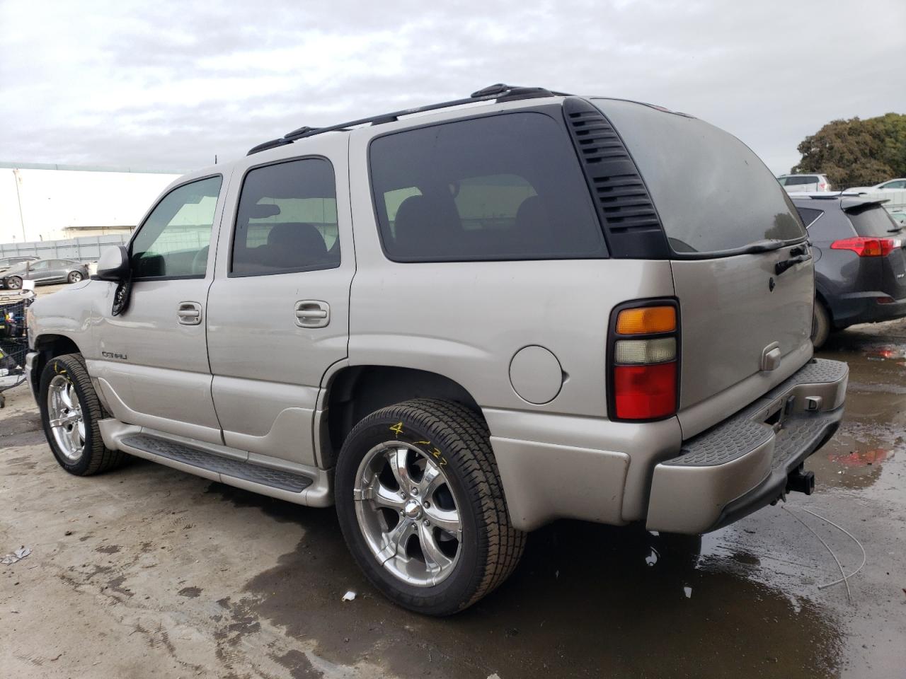 Изображение 2 2005 GMC YUKON DENALI 2005 с VIN 1GKEK63U65J142019