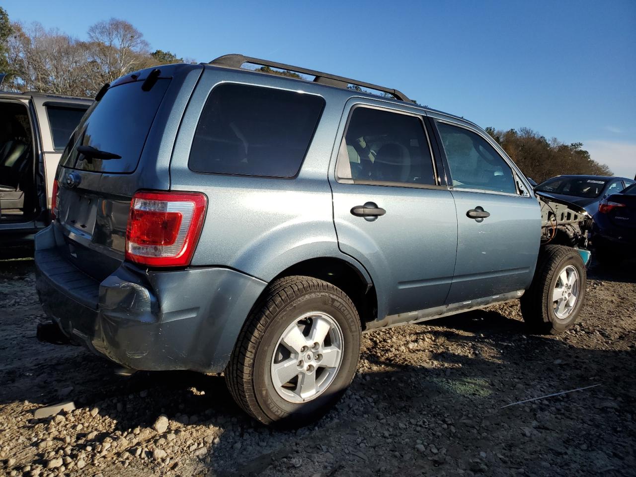 Obraz 3 z 2010 FORD ESCAPE XLT 2010 z VIN 1FMCU0D72AKB19386