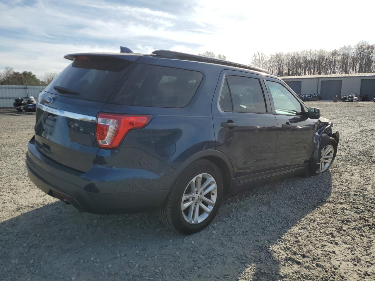 Изображение 3 2017 FORD EXPLORER  2017 с VIN 1FM5K7B83HGA55147