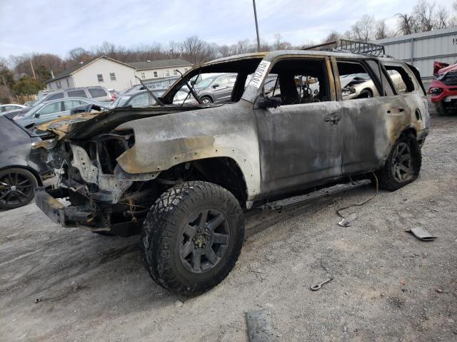 Изображение 1 2022 TOYOTA 4RUNNER TRAIL 2022 с VIN JTETU5JR9N6029010