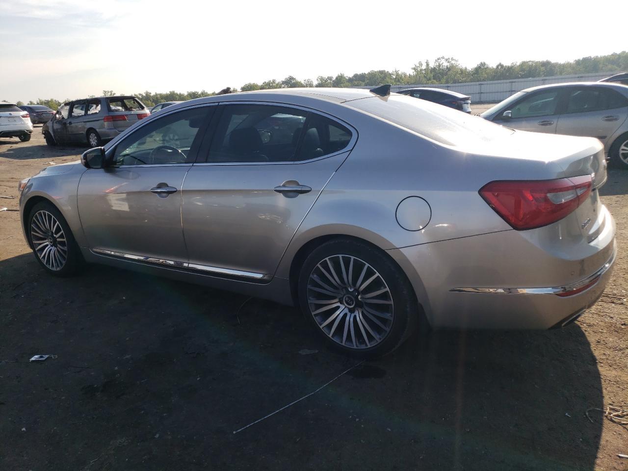 Image 2 of 2014 KIA CADENZA PREMIUM 2014 with VIN KNALN4D77E5129518