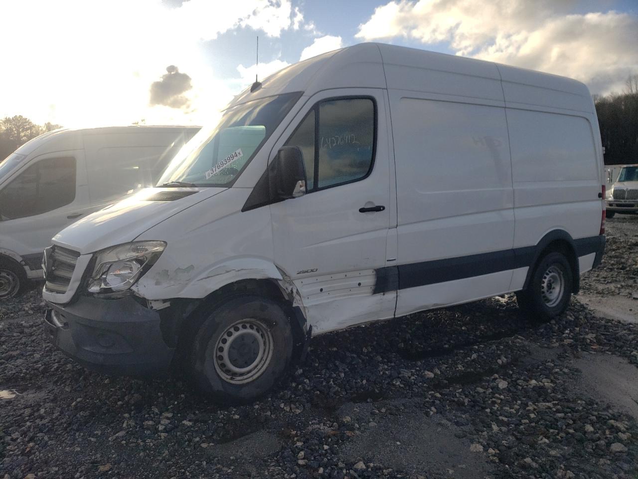 Image 1 of 2016 MERCEDES-BENZ SPRINTER 2500 2016 with VIN WD3PE7DD0GP220319