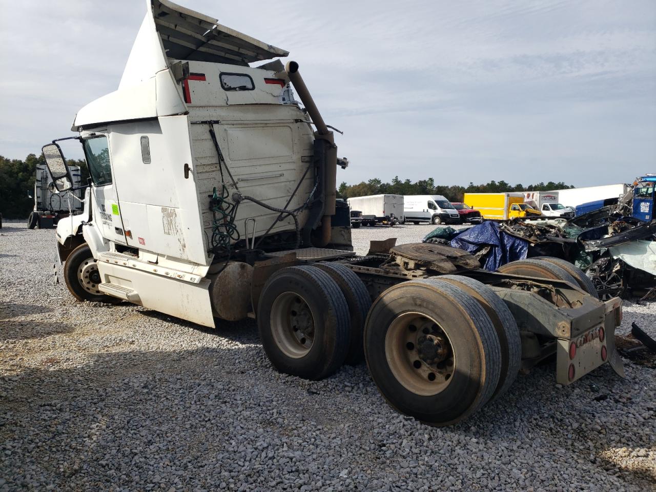Image 3 of 1999 VOLVO VN  1999 with VIN 4VG7DARH9XN761499