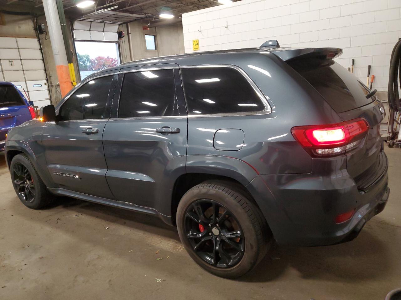 Изображение 2 2015 JEEP GRAND CHEROKEE SRT-8 2015 с VIN 1C4RJFDJ0FC637939