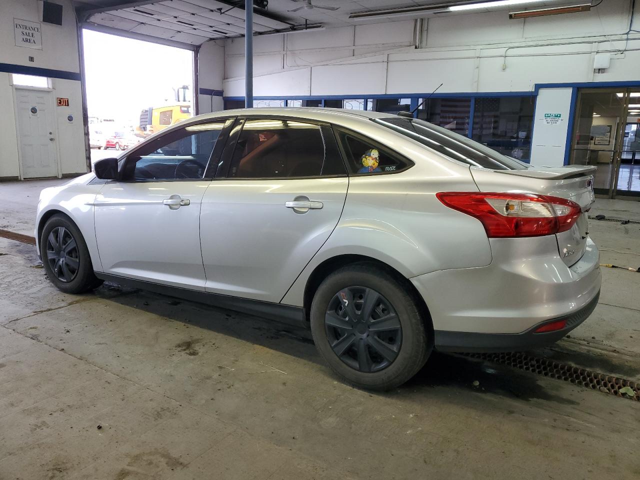 Image 2 of 2013 FORD FOCUS SE 2013 with VIN 1FADP3F27DL279173