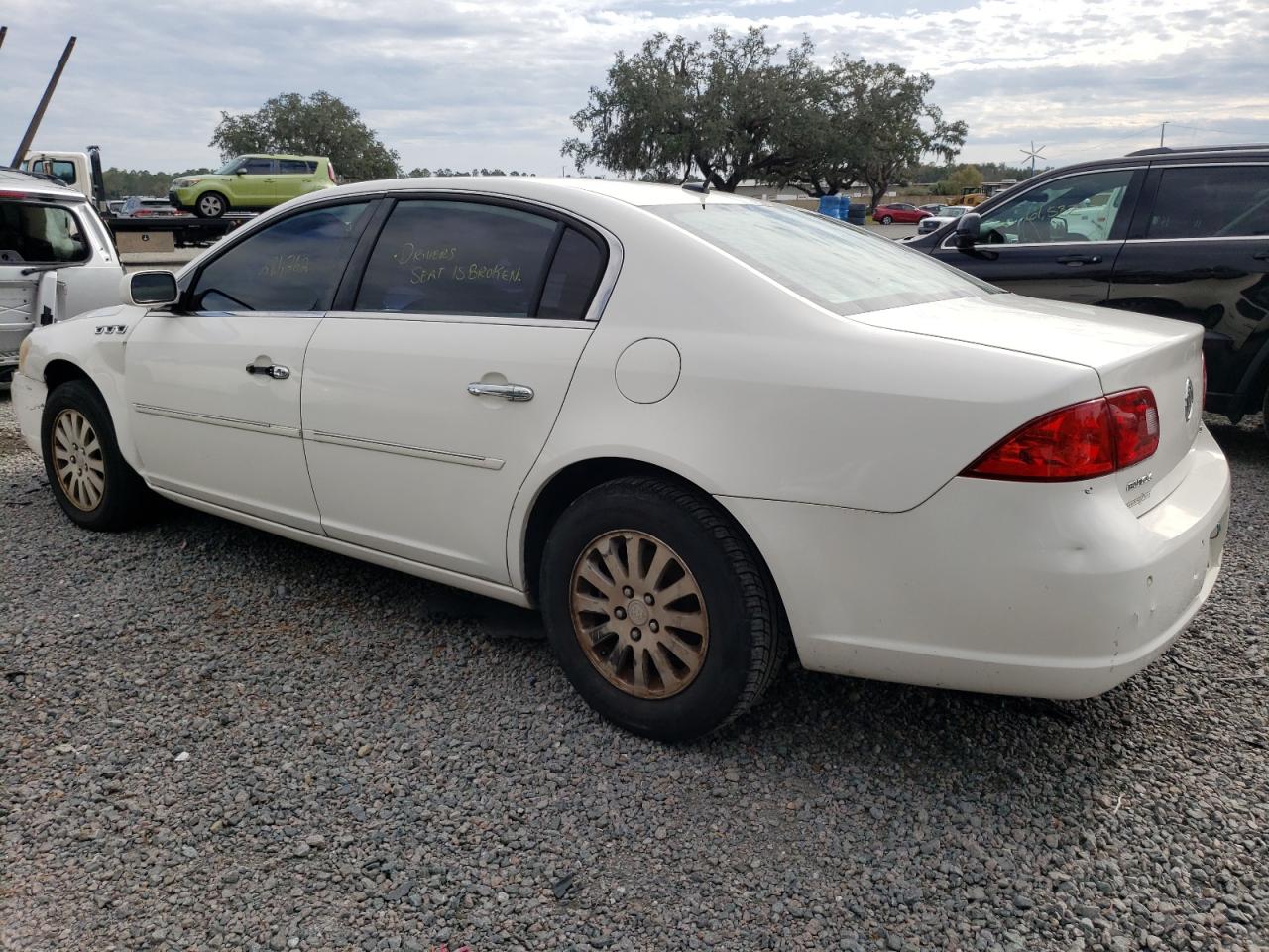 Image 2 of 2007 BUICK LUCERNE CX 2007 with VIN 1G4HP572X7U222210