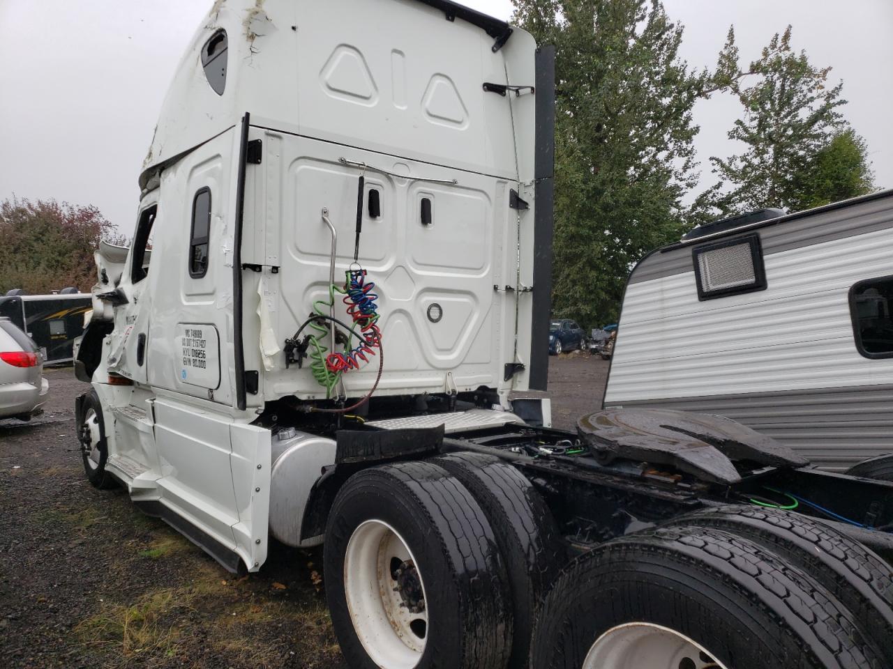 Image 3 of 2020 FREIGHTLINER CASCADIA 126  2020 with VIN 3AKJHHDR6LSLT6708