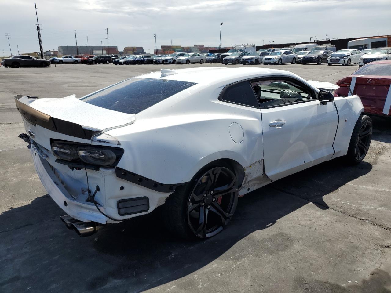 Image 3 of 2019 CHEVROLET CAMARO SS 2019 with VIN 1G1FG1R76K0135829
