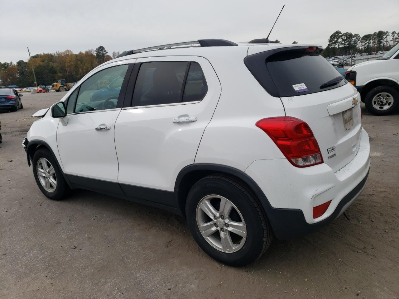 Image 2 of 2018 CHEVROLET TRAX 1LT 2018 with VIN 3GNCJLSB7JL352319