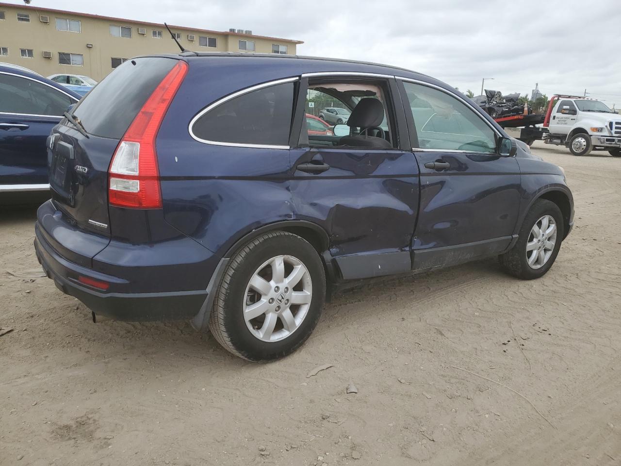 Image 3 of 2011 HONDA CR-V SE 2011 with VIN 5J6RE4H4XBL037754