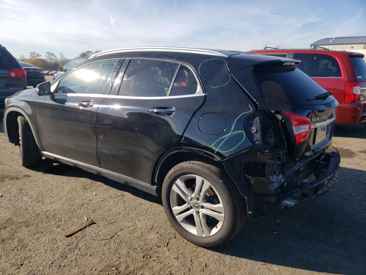 Image 2 of 2019 MERCEDES-BENZ GLA 250 4MATIC 2019 with VIN WDCTG4GBXKJ612964