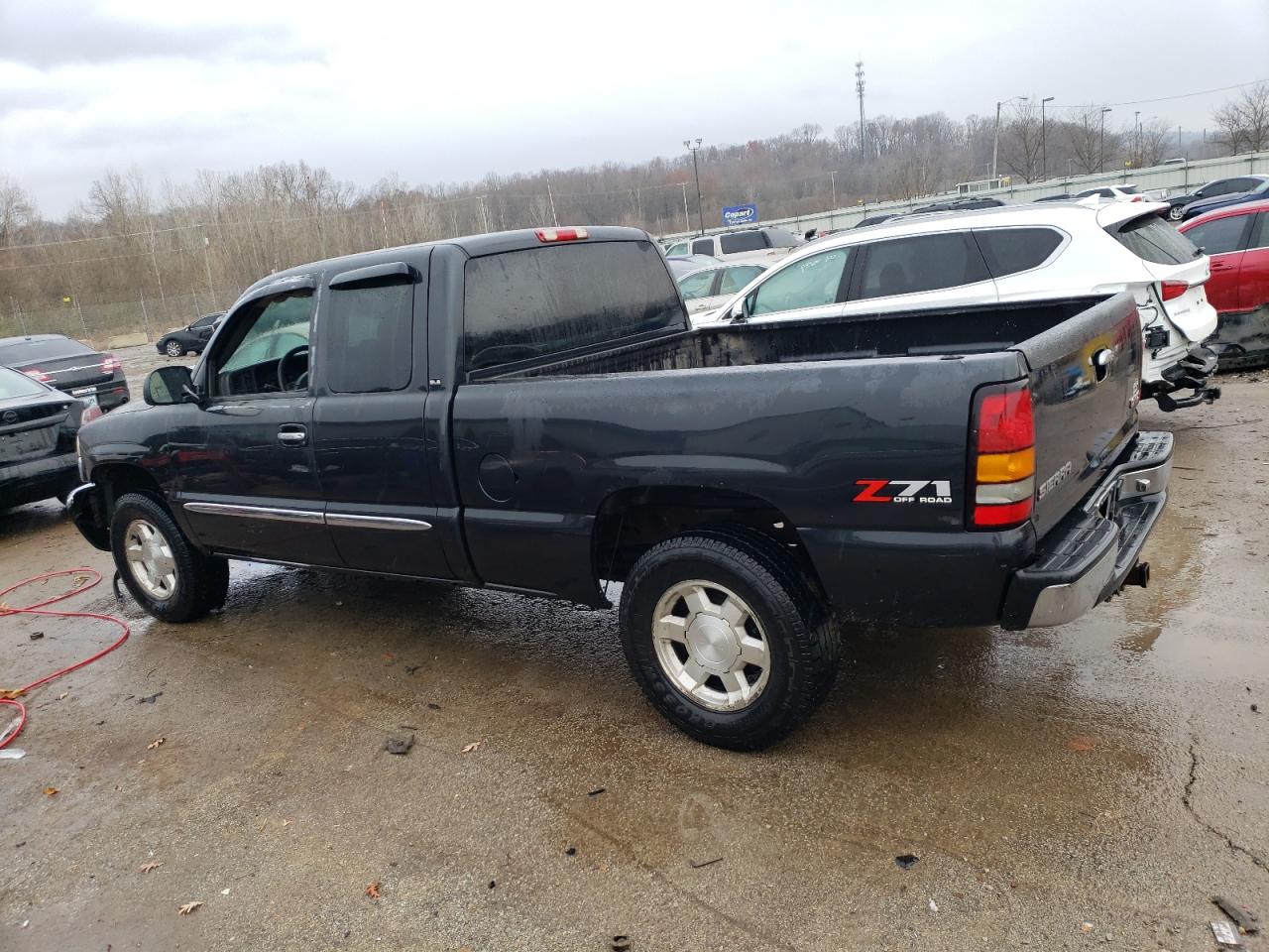 Image 2 of 2005 GMC NEW SIERRA K1500 2005 with VIN 1GTEK19B25E295350
