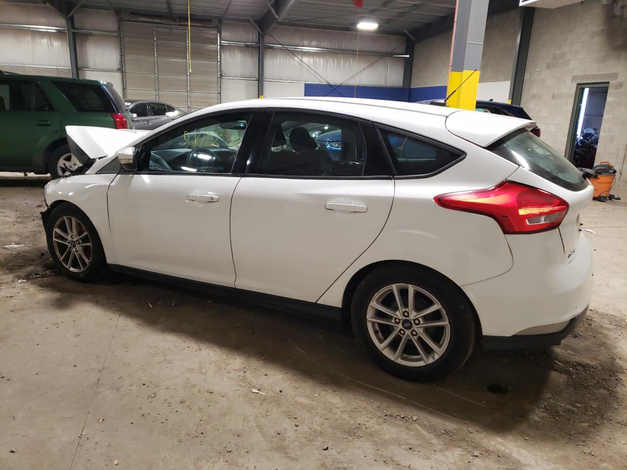 Image 2 of 2016 FORD FOCUS SE 2016 with VIN 1FADP3K20GL345394