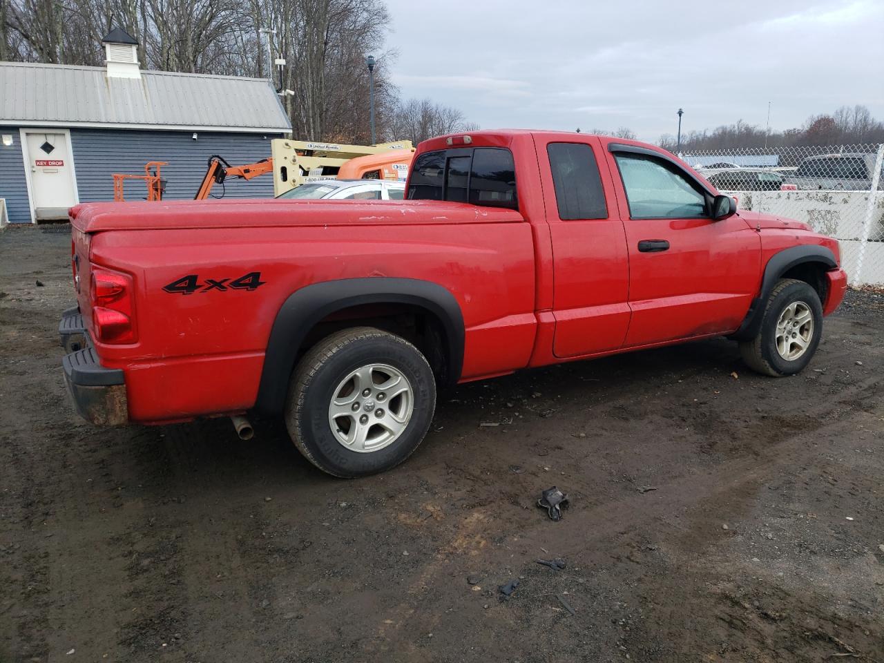 Image 3 of 2006 DODGE DAKOTA SLT 2006 with VIN 1D7HW42K56S611197
