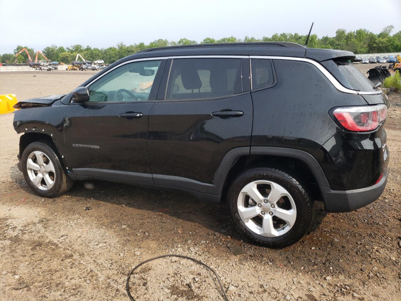 Obraz 2 z 2018 JEEP COMPASS LATITUDE 2018 z VIN 3C4NJDBB9JT281700