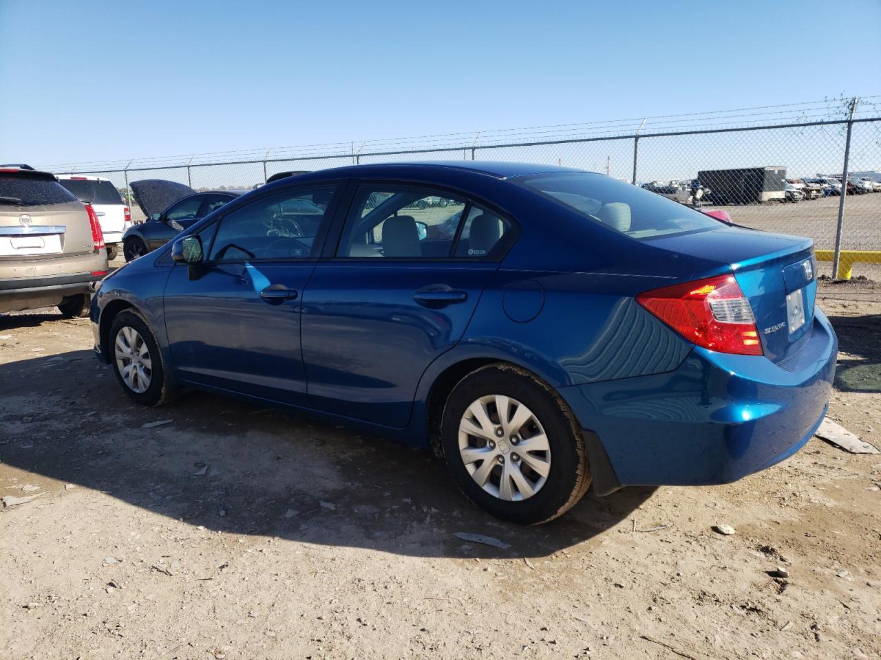 Изображение 2 2012 HONDA CIVIC LX 2012 с VIN 2HGFB2F52CH575995