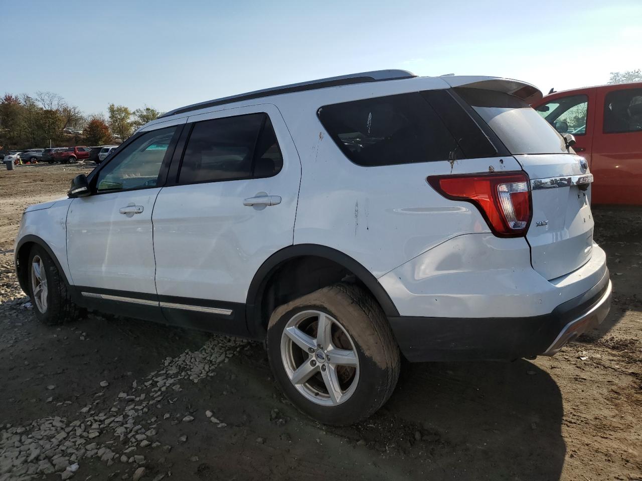 Изображение 2 2016 FORD EXPLORER XLT 2016 с VIN 1FM5K8D84GGB55288
