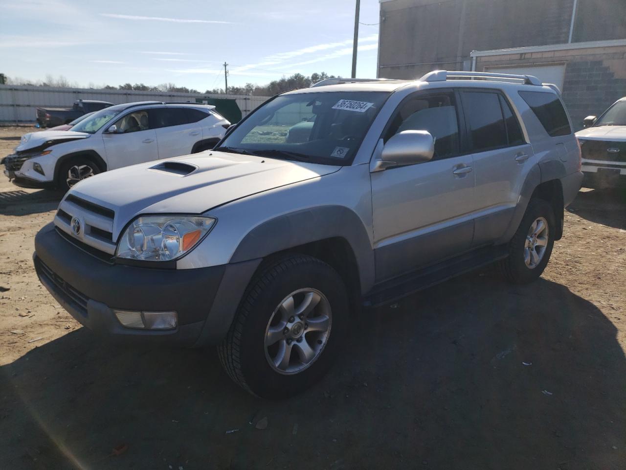 Изображение 1 2003 TOYOTA 4RUNNER SR5 2003 с VIN JTEBT14R630018369