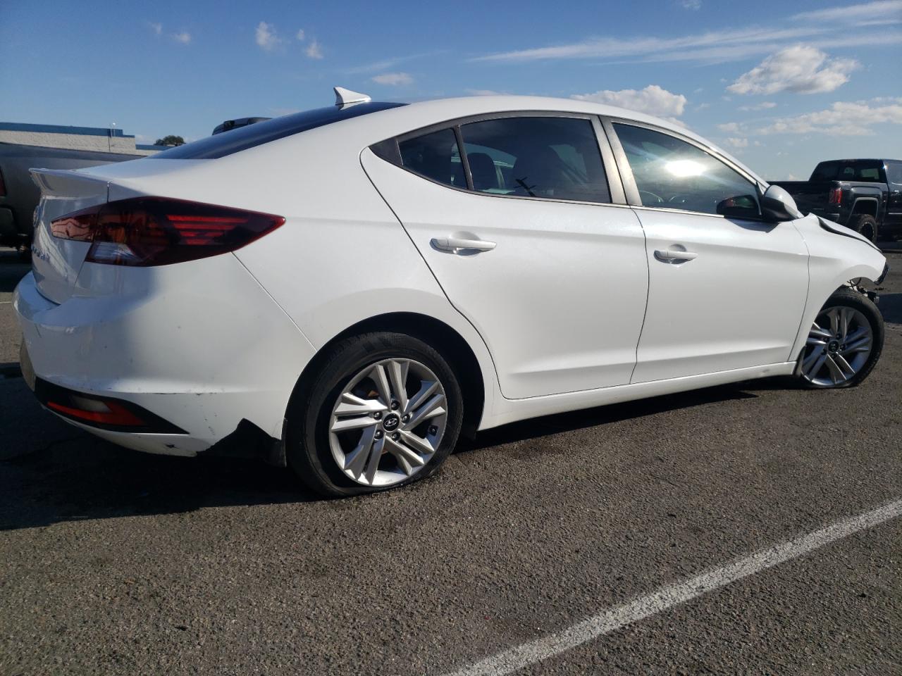 Изображение 3 2020 HYUNDAI ELANTRA SEL 2020 с VIN 5NPD84LF2LH593160