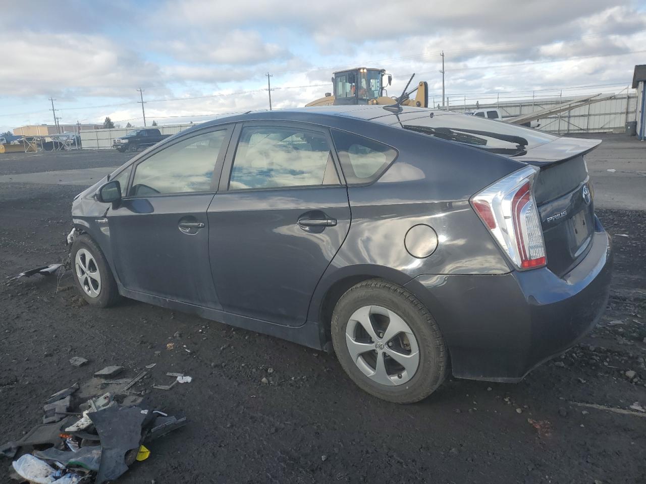 Obraz 2 z 2015 TOYOTA PRIUS  2015 z VIN JTDKN3DU3F1999158