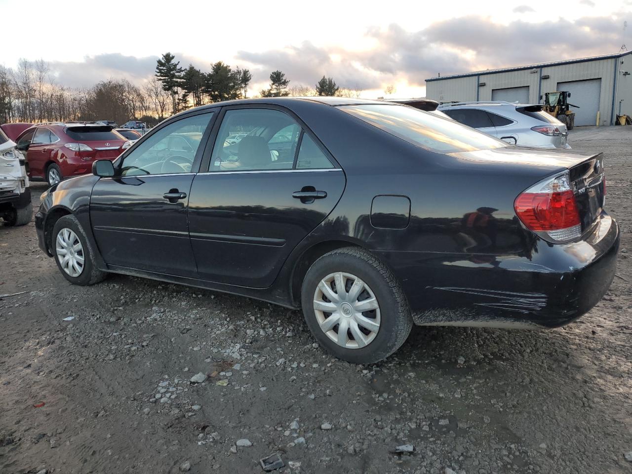 Obraz 2 z 2005 TOYOTA CAMRY LE 2005 z VIN 4T1BE32K05U090000