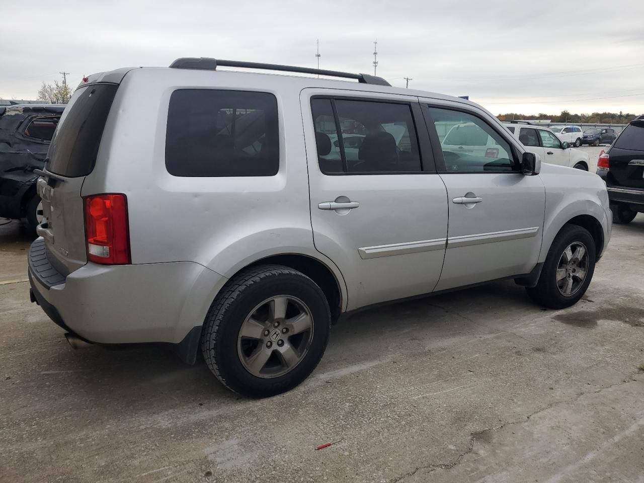 Obraz 3 z 2011 HONDA PILOT EXLN 2011 z VIN 5FNYF4H71BB079306