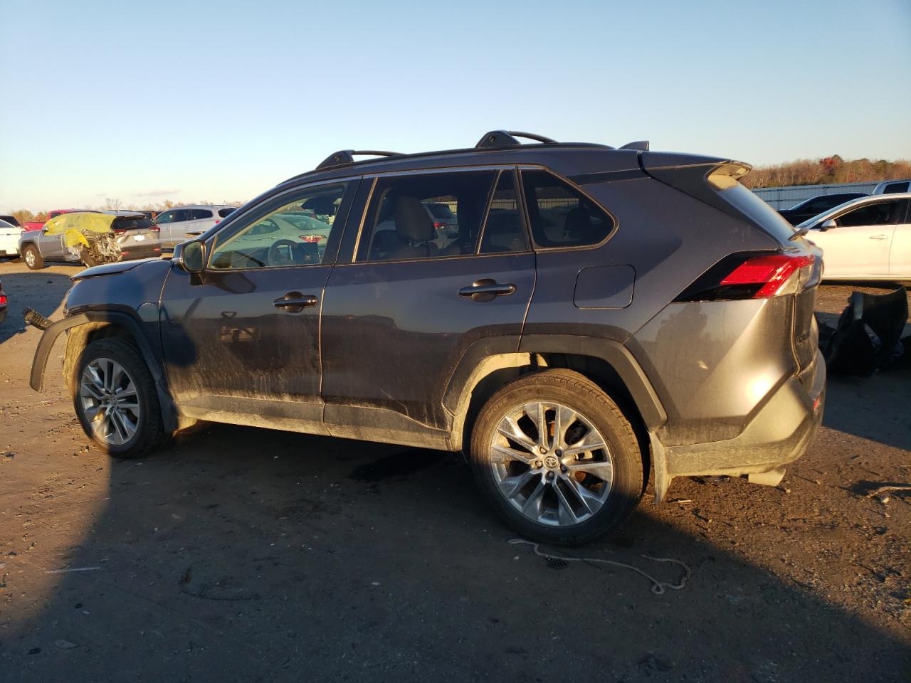 Image 2 of 2020 TOYOTA RAV4 XLE PREMIUM 2020 with VIN JTMA1RFV5LD055016