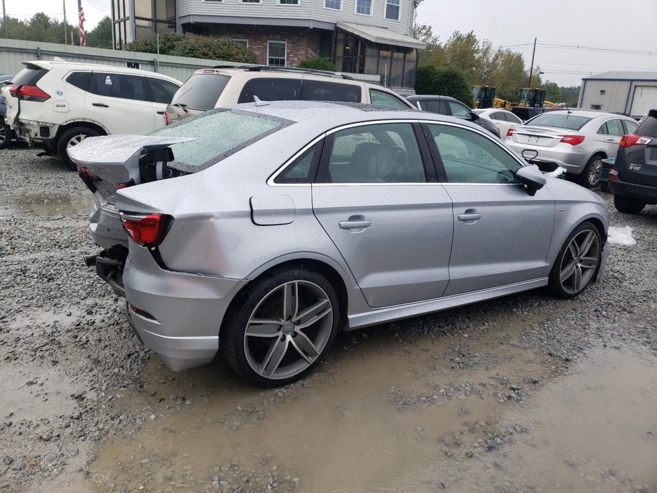 Изображение 3 2018 AUDI A3 PREMIUM PLUS 2018 с VIN WAUJ8GFF7J1084571