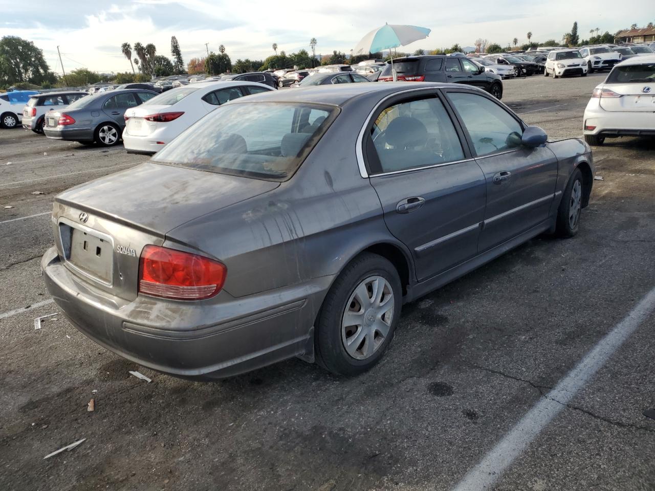 Obraz 3 z 2004 HYUNDAI SONATA GL 2004 z VIN KMHWF25S54A957248