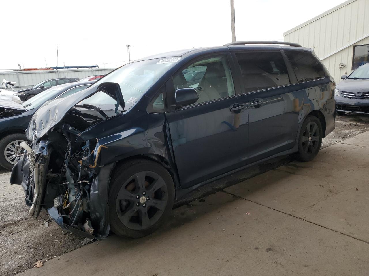 Image 1 of 2011 TOYOTA SIENNA SPORT 2011 with VIN 5TDXK3DC6BS078233